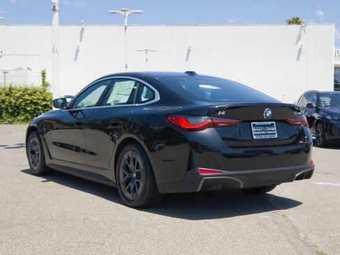 New 2026 BMW i4 eDrive40 w/ Parking Assistance Package RWD image 17