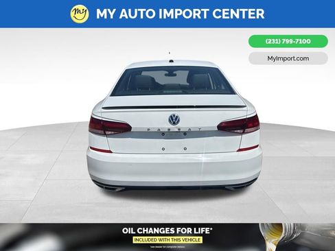 Used 2020 Volkswagen Passat 2.0T R-Line FWD image 6