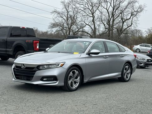 Used 2020 Honda Accord EX image 2