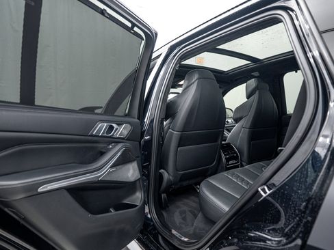 Used 2021 BMW X5 M w/ Executive Package AWD/4WD image 17