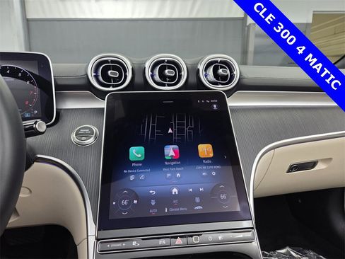 Used 2025 Mercedes-Benz CLE 300 4MATIC Cabriolet image 30