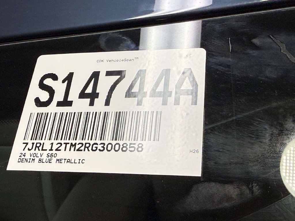 Used 2024 Volvo S60 B5 Ultimate w/ Climate Package AWD/4WD image 7