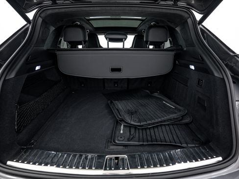 Certified 2022 Porsche Cayenne GTS AWD/4WD image 25