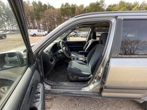 Used 2005 Honda CR-V EX image 22