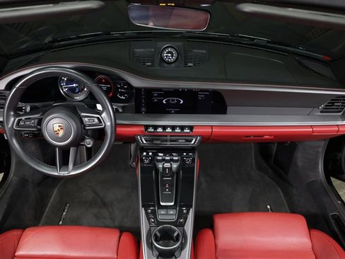 Used 2021 Porsche 911 Targa 4S image 4