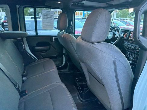 Used 2024 Jeep Wrangler Unlimited Sport AWD/4WD image 13