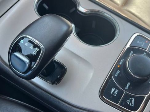 Used 2014 Jeep Grand Cherokee Summit AWD/4WD image 19