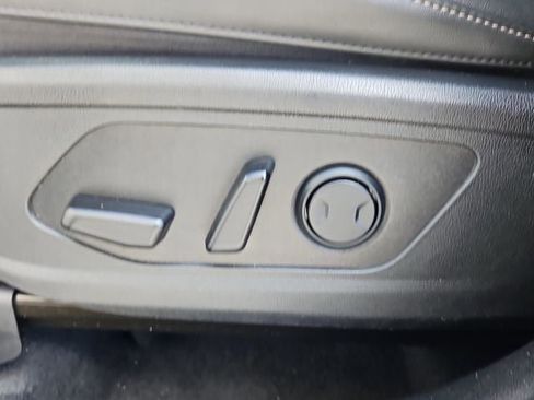 Used 2022 Kia Sorento S image 22