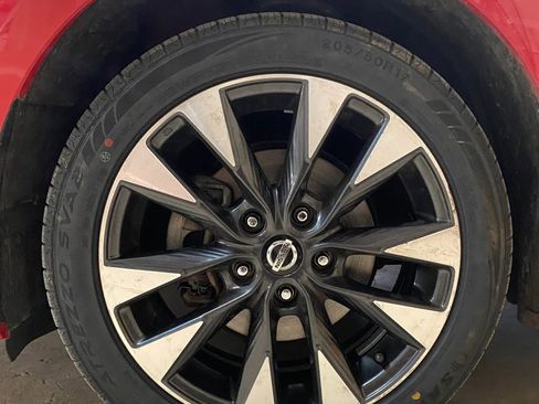 Used 2019 Nissan Sentra SR image 15