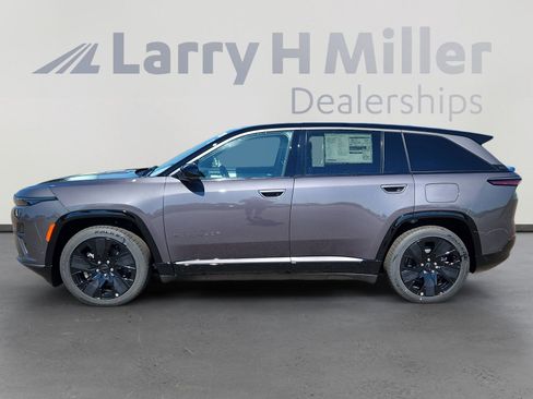 New 2025 Jeep Wagoneer S Launch Edition image 3