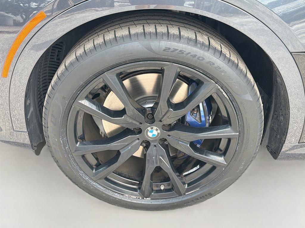 Used 2022 BMW X7 M50i w/ Dynamic Handling Package AWD/4WD image 44
