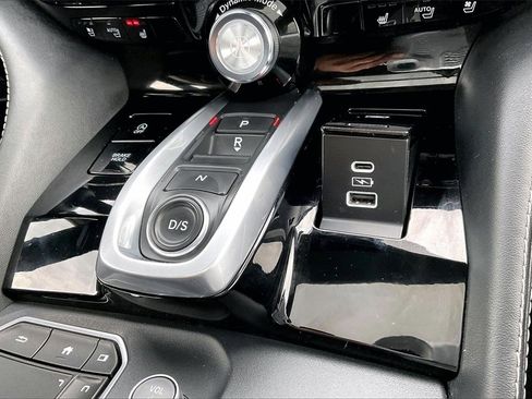 Used 2022 Acura MDX SH-AWD w/ Advance Package image 16