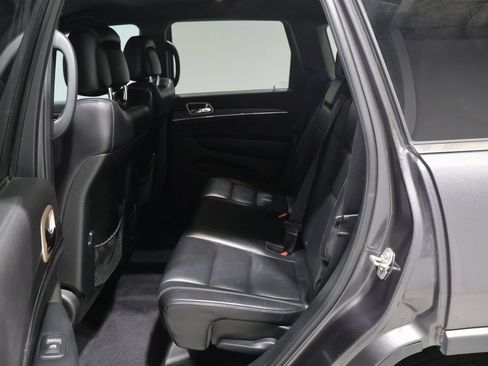 Used 2017 Jeep Grand Cherokee Limited AWD/4WD image 18
