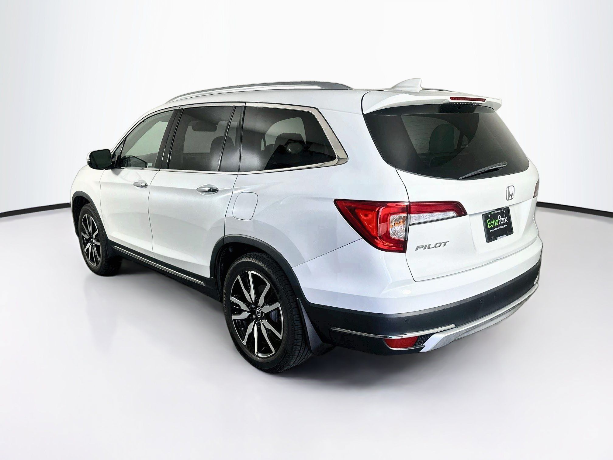 Used 2020 Honda Pilot Touring image 5