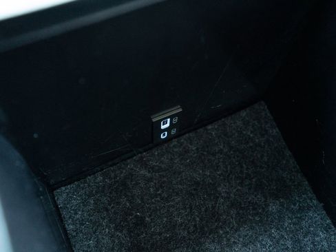 Used 2023 Toyota Tacoma SR image 30