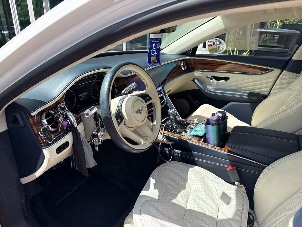 Used 2021 Bentley Flying Spur W12 AWD/4WD image 5