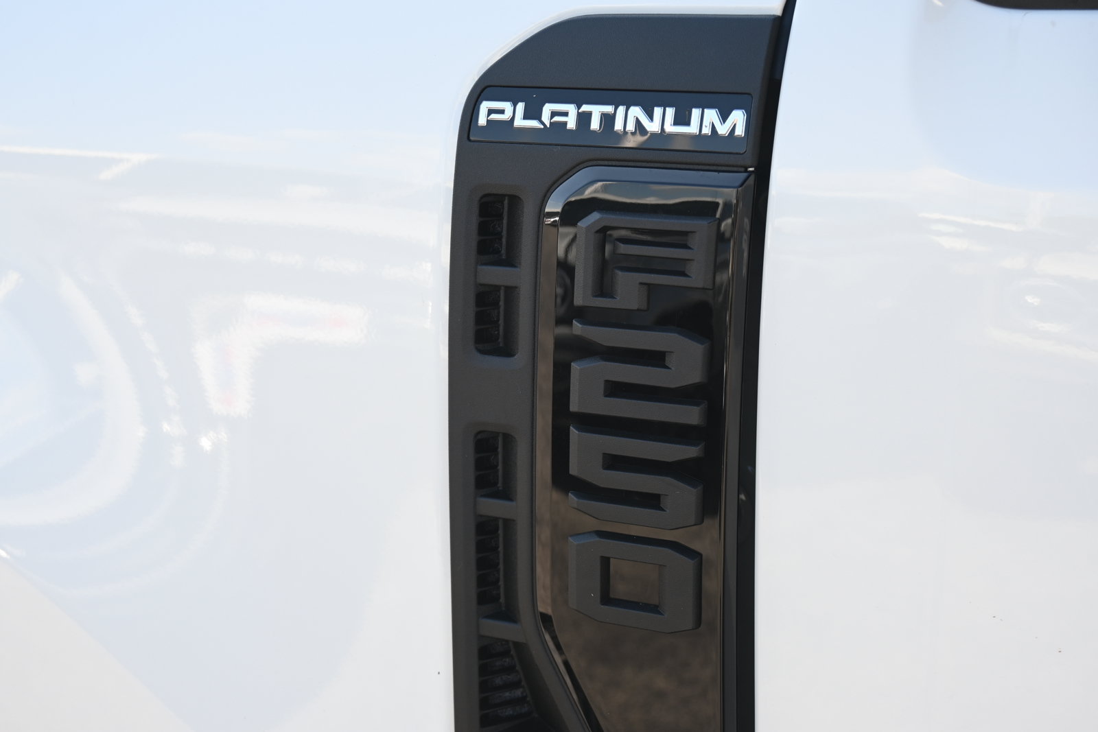 New 2026 Ford F250 Platinum AWD/4WD image 12
