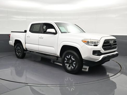 Used 2019 Toyota Tacoma SR w/ SR Convenience Package RWD image 5