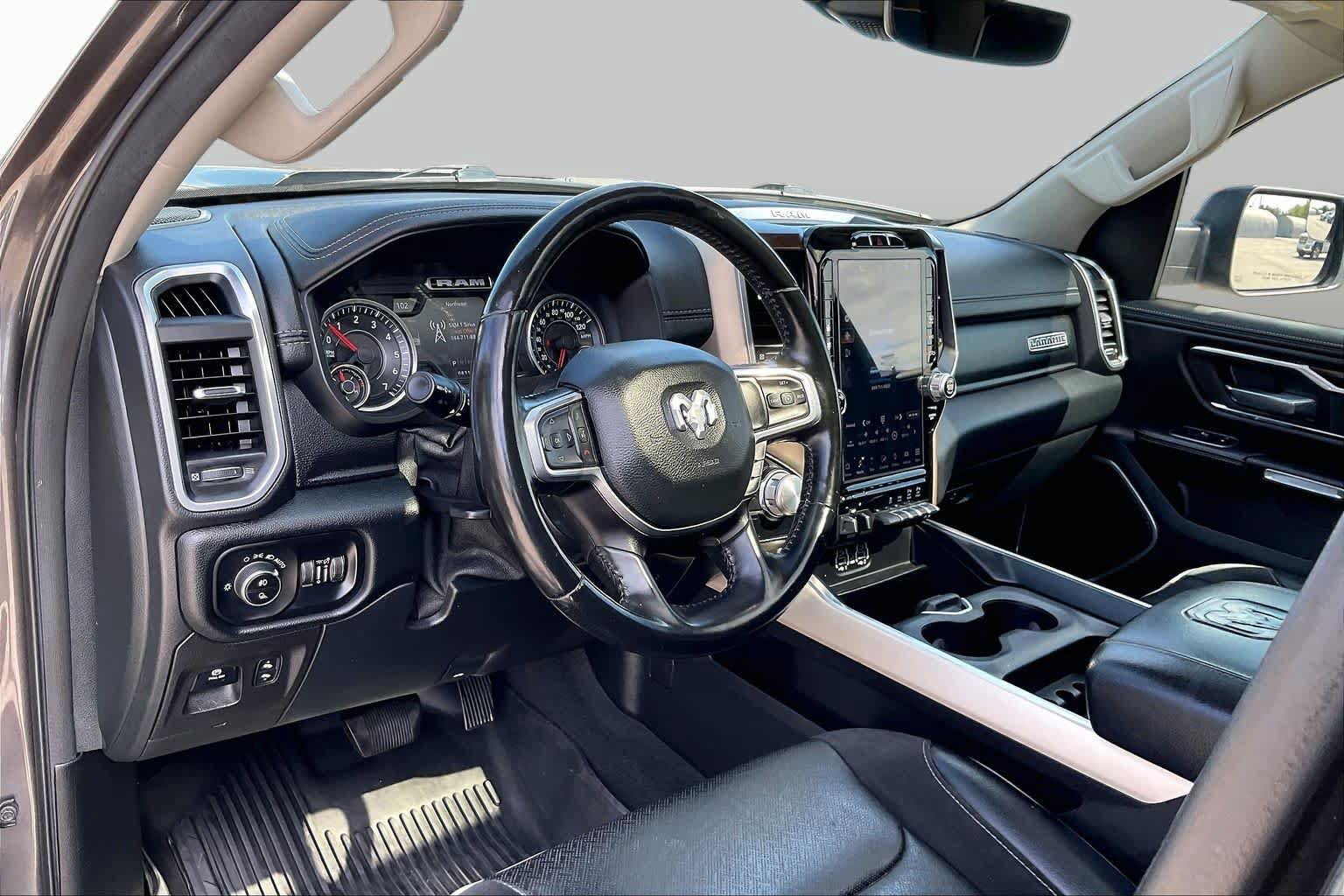 Used 2022 RAM 1500 Laramie w/ Laramie Southwest Edition RWD image 18
