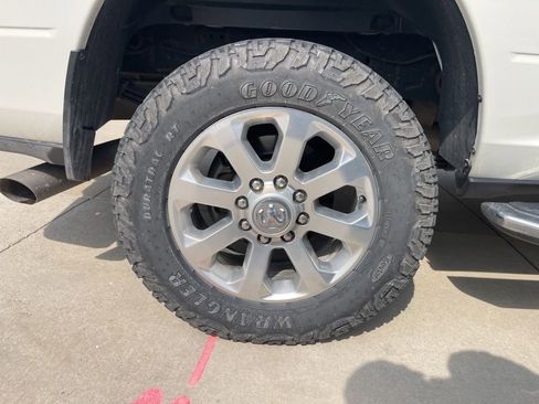 Used 2024 RAM 3500 Laramie w/ Sport Appearance Package AWD/4WD image 4
