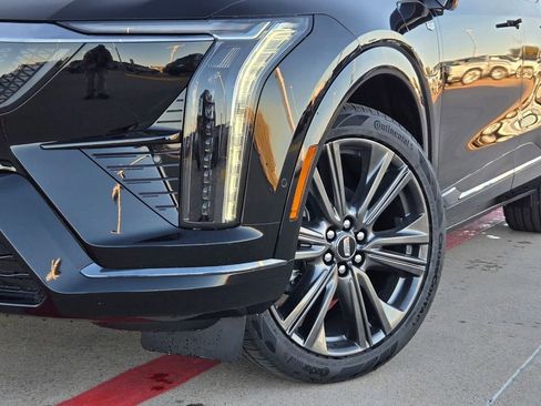 New 2026 Cadillac Optiq Sport 2 image 7