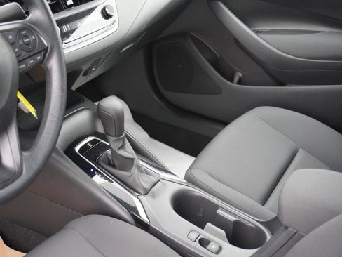 Used 2024 Toyota Corolla LE image 18