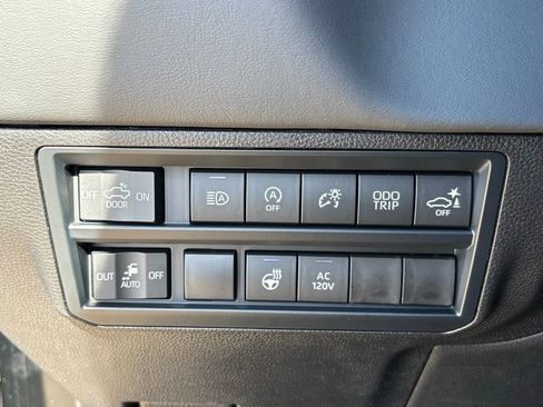 New 2026 Toyota Tundra Platinum image 27