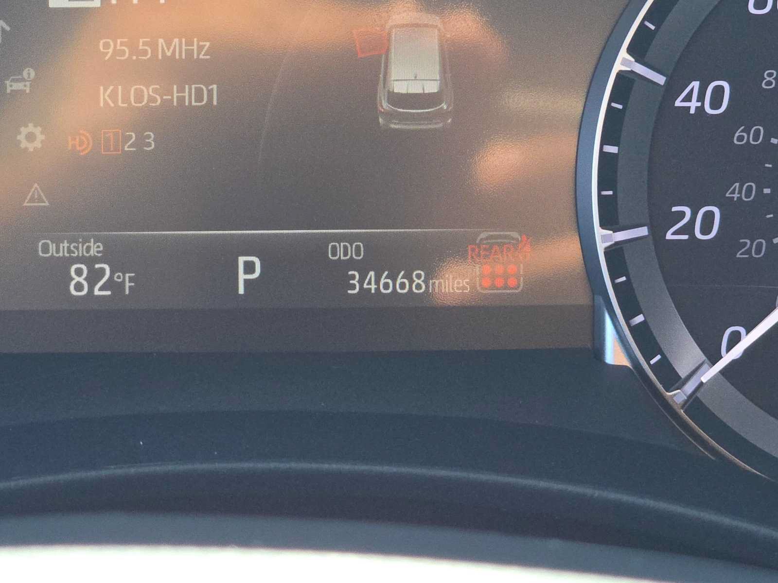 Used 2024 Toyota Highlander XLE FWD image 27