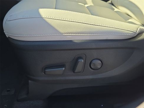 New 2025 Kia Telluride EX image 23