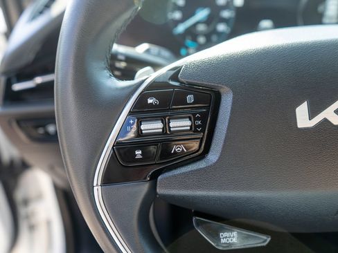 Used 2023 Kia Niro Wind w/ Wind Preserve Package FWD image 17