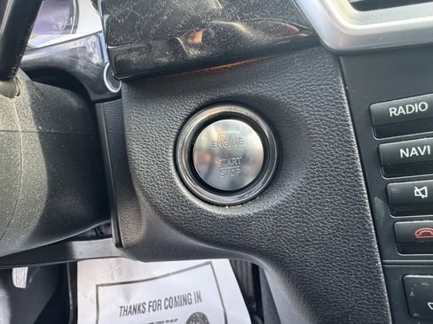 Used 2013 Mercedes-Benz E 350 4MATIC Sedan image 17