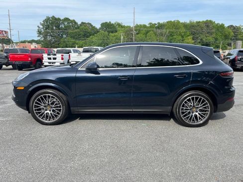 Used 2021 Porsche Cayenne AWD/4WD image 3