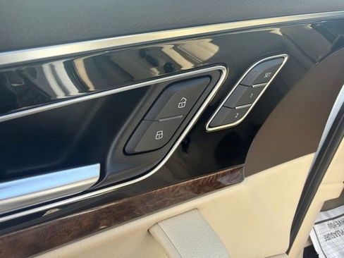 Used 2018 Audi Q7 3.0T Prestige AWD/4WD image 13