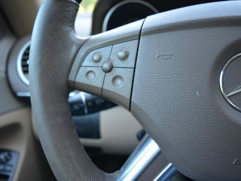 Used 2008 Mercedes-Benz GL 550 4MATIC image 27