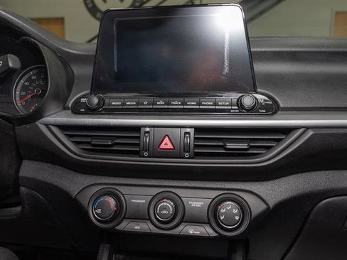 Used 2020 Kia Forte LXS image 12