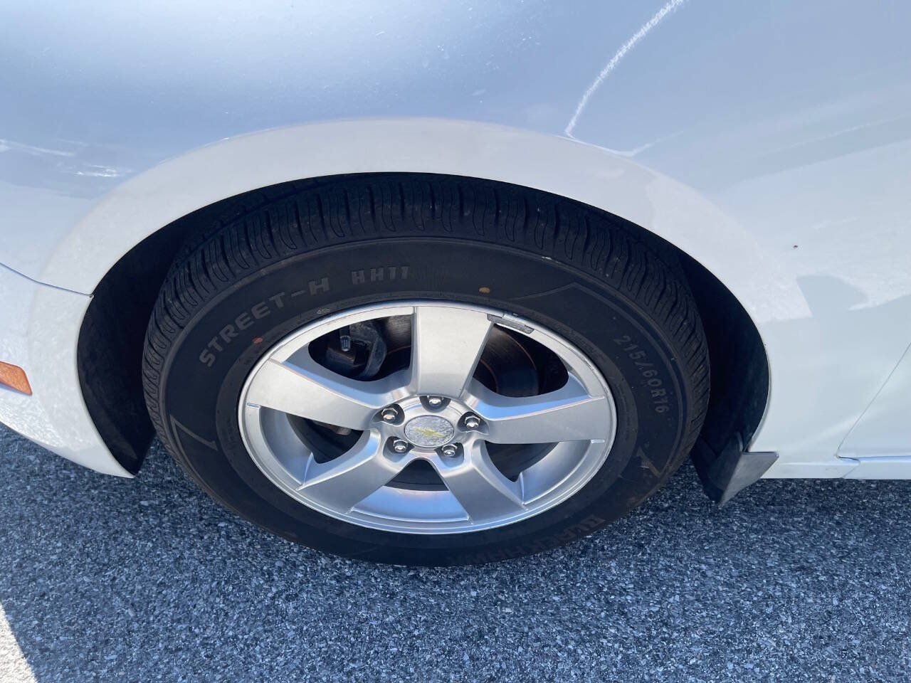 Used 2015 Chevrolet Cruze LT FWD image 41