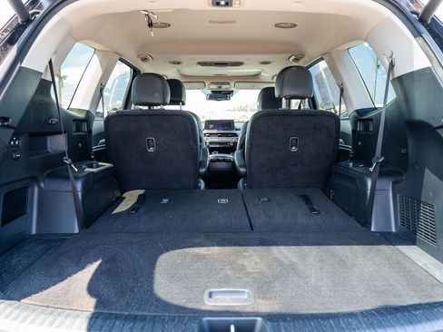 Used 2022 Kia Telluride EX w/ EX Premium Package AWD/4WD image 17