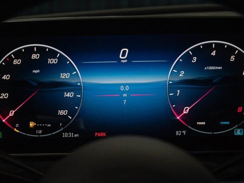 New 2026 Mercedes-Benz CLE 300 4MATIC Coupe image 18