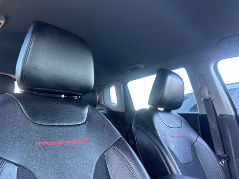 Used 2022 Jeep Compass Trailhawk w/ Trailhawk Convenience Group image 26