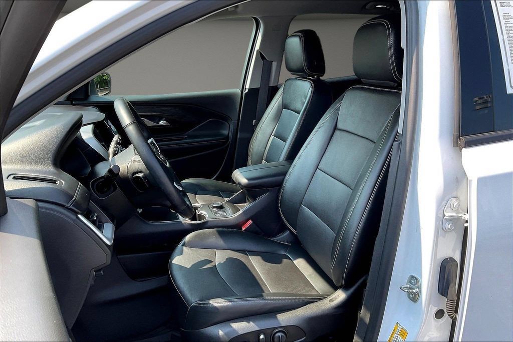 Used 2023 GMC Terrain SLT w/ Elevation Edition FWD image 24