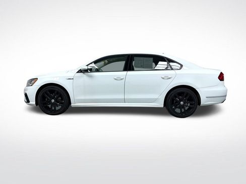 Used 2018 Volkswagen Passat 2.0T R-Line FWD image 14