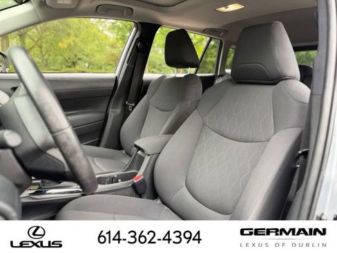 Used 2023 Toyota Corolla Cross LE w/ Moonroof Package AWD/4WD image 10