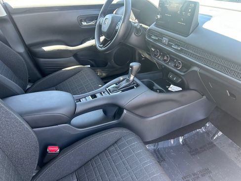 Certified 2026 Honda HR-V LX image 13