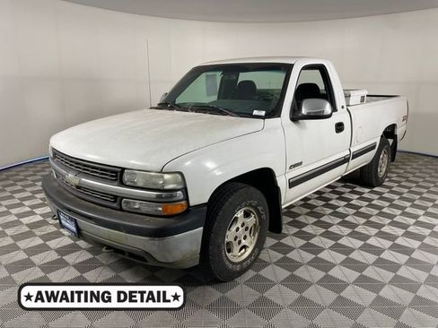 Used 2000 Chevrolet Silverado 1500 LS w/ Off-Road Chassis Pkg AWD/4WD image 1