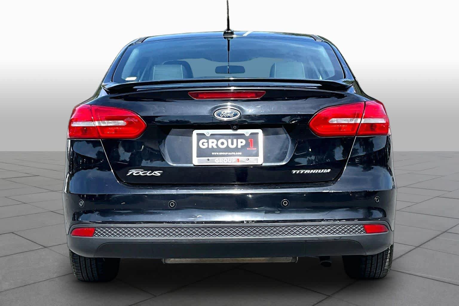 Used 2016 Ford Focus Titanium FWD image 5