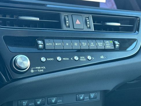New 2025 Lexus ES 350 w/ Premium Package image 23