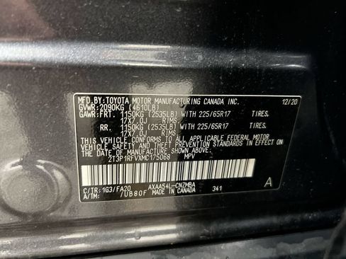 Used 2021 Toyota RAV4 XLE AWD/4WD image 27