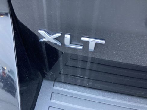 Used 2022 Ford Expedition Max XLT image 10