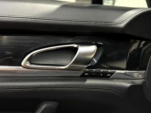 Used 2013 Porsche Panamera GTS image 32
