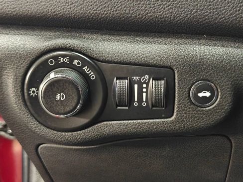Used 2015 Chrysler 200 Limited w/ Comfort Group FWD image 44